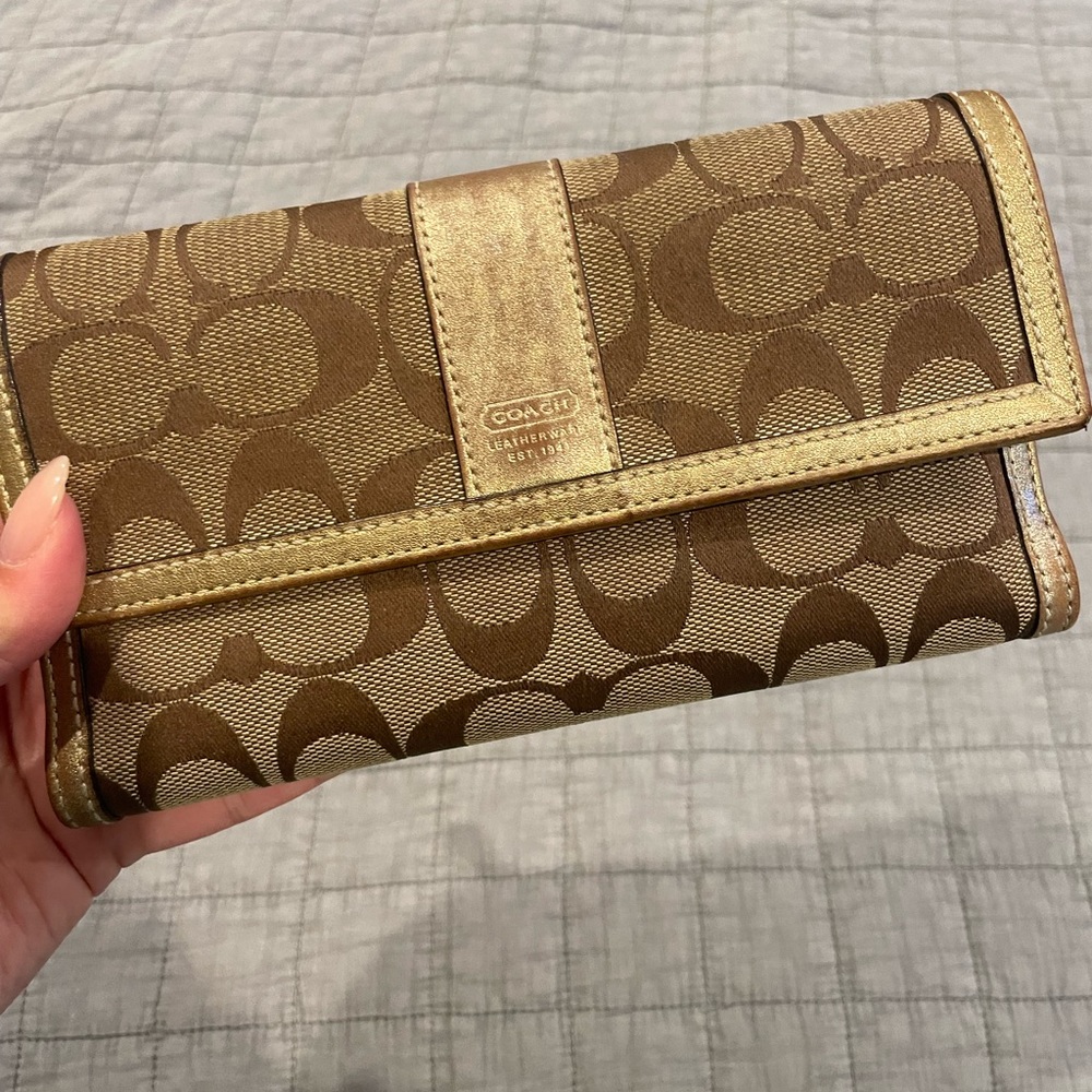 Coach wallet